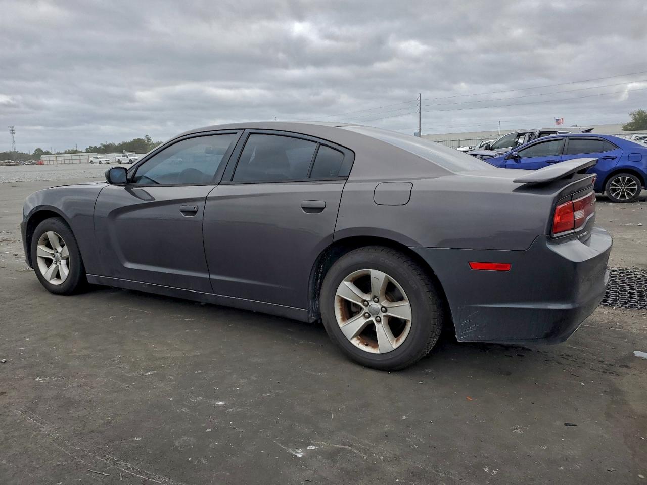 Lot #3315662771 2013 DODGE CHARGER SE