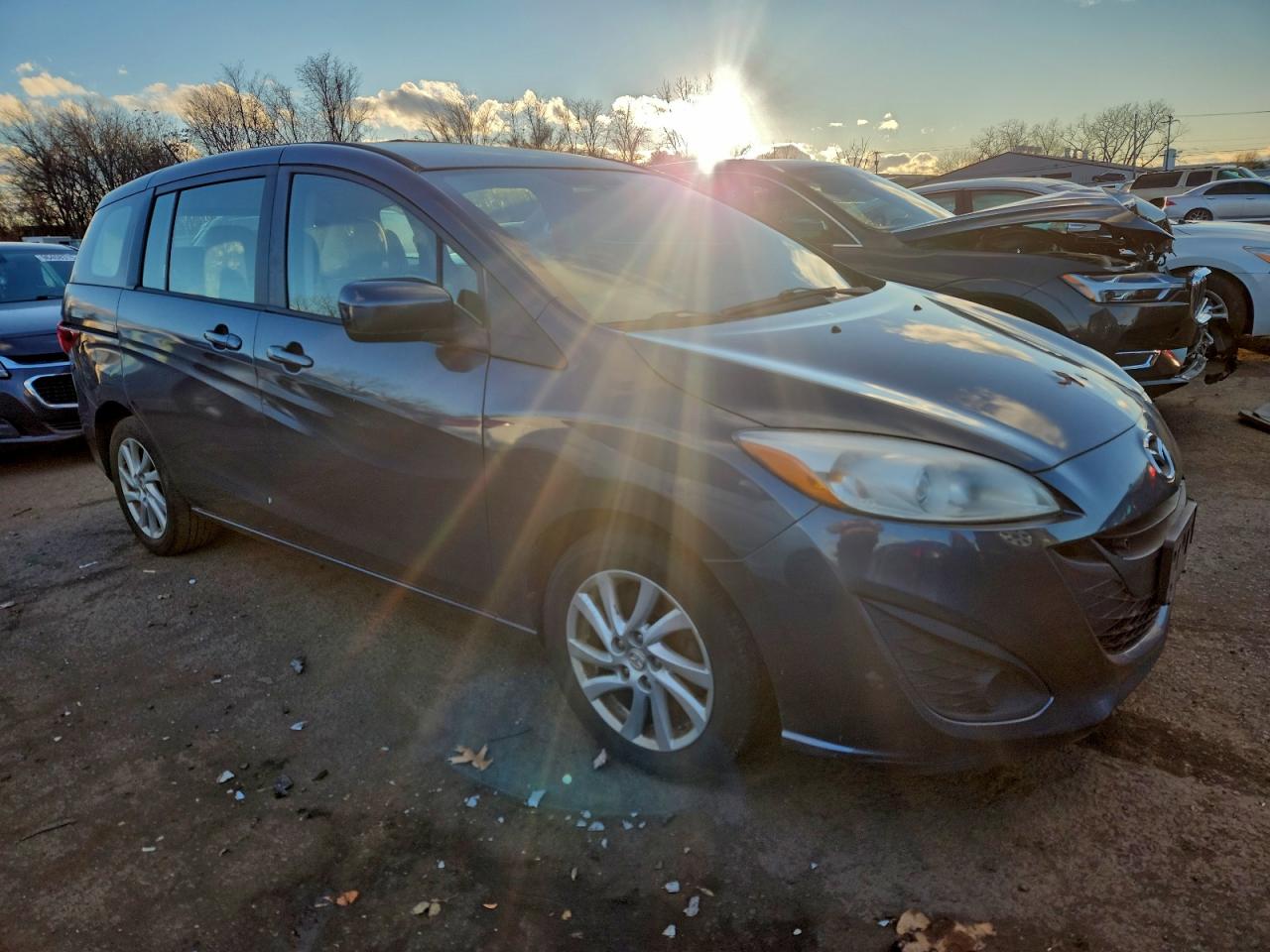 MAZDA 5