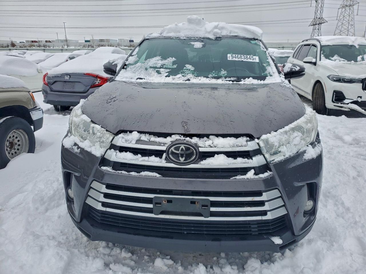 TOYOTA HIGHLANDER SE