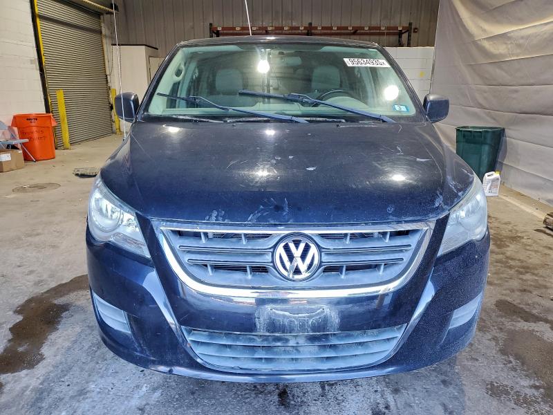 2011 VOLKSWAGEN ROUTAN S #3309436969