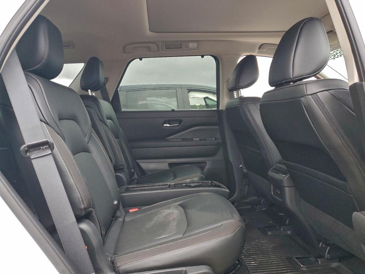 NISSAN PATHFINDER SL