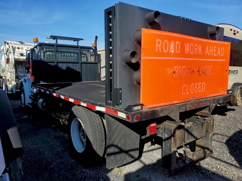 2010 FREIGHTLINER M2 #3317813080