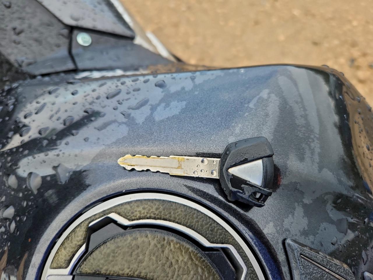 Lot #3315956127 2022 KAWASAKI EX400