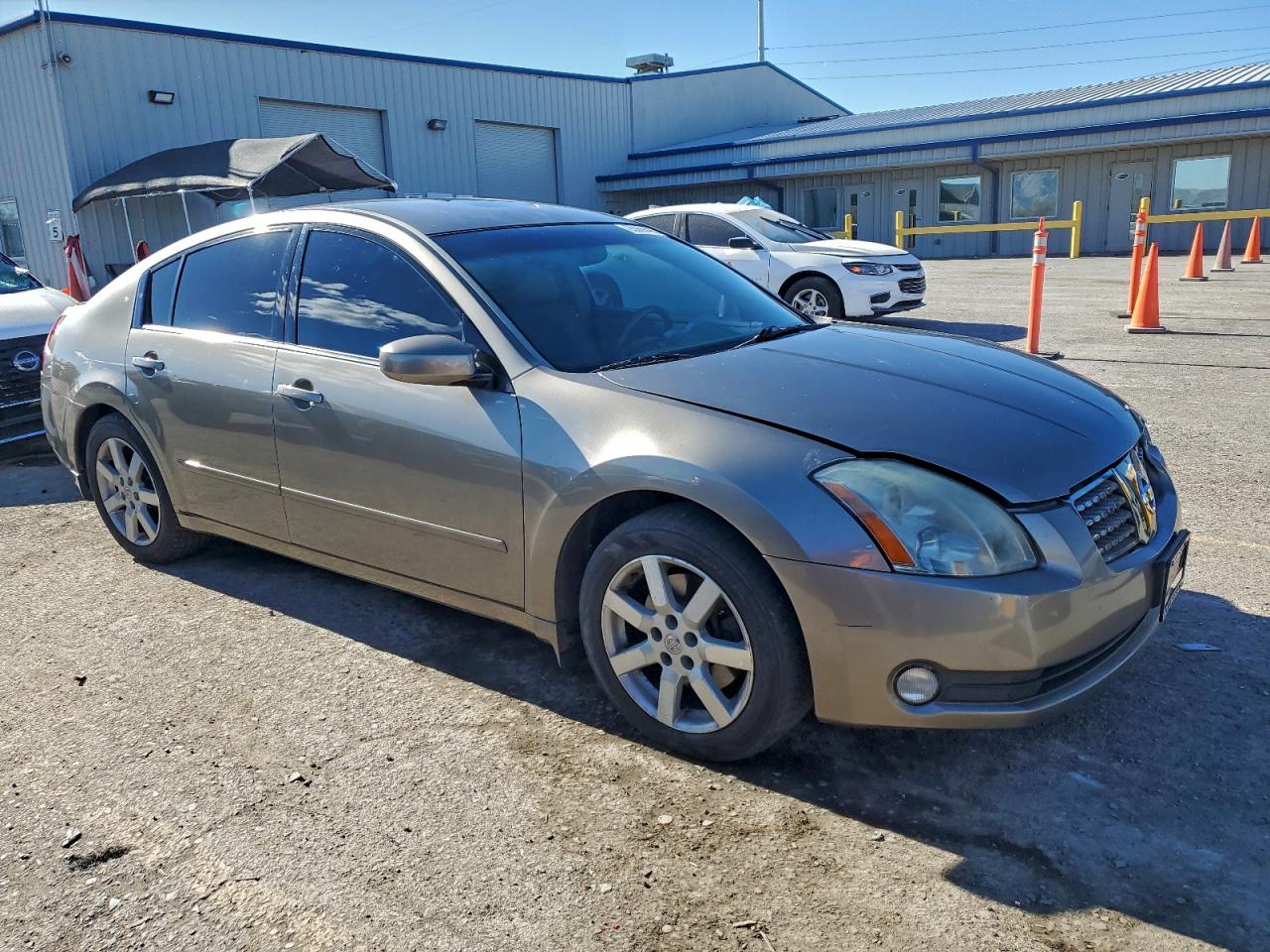 Lot #3318063386 2004 NISSAN MAXIMA SE