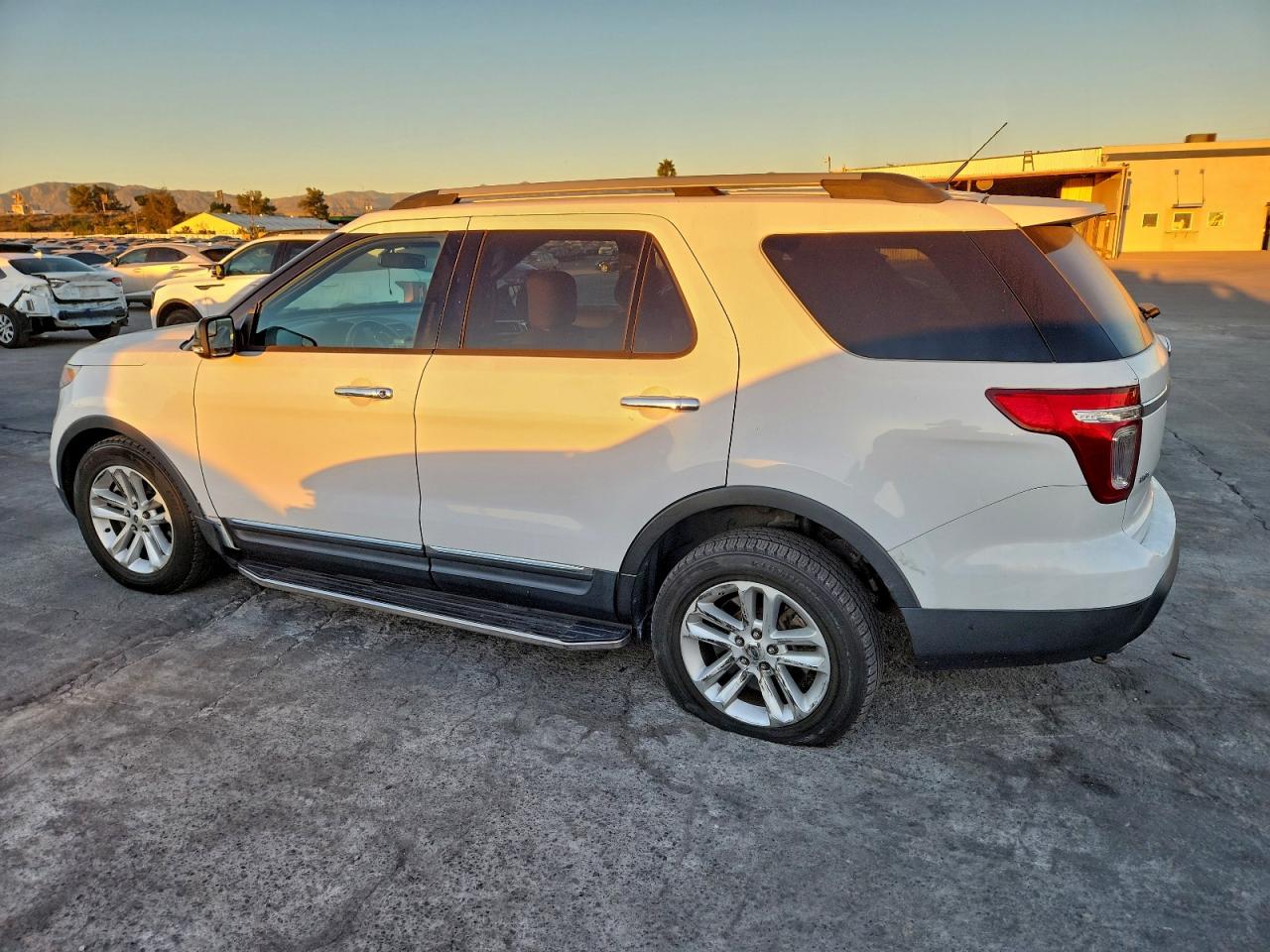 FORD EXPLORER XLT