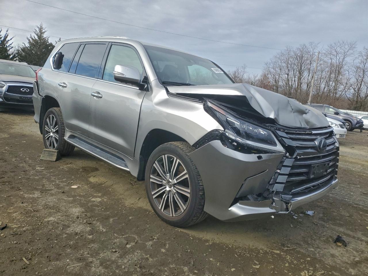 LEXUS LX 570