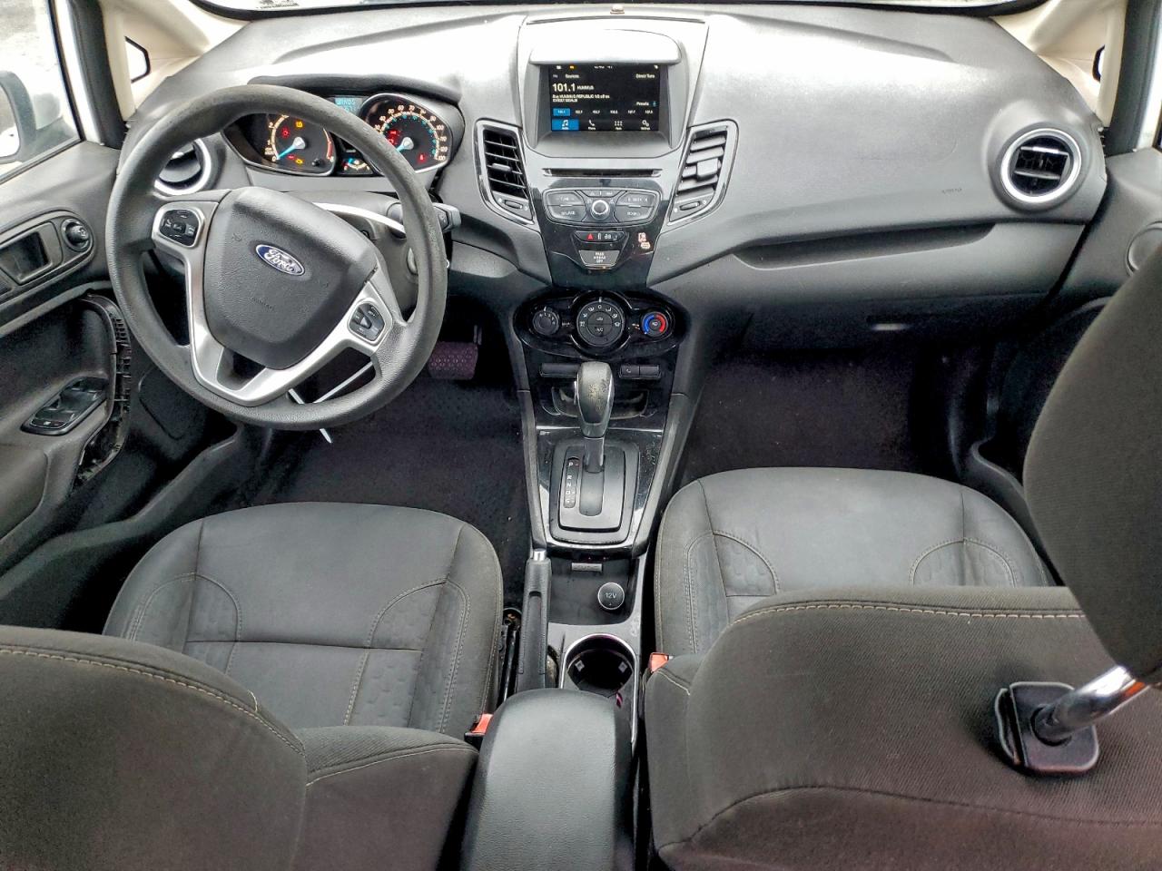 Lot #3318854063 2019 FORD FIESTA SE