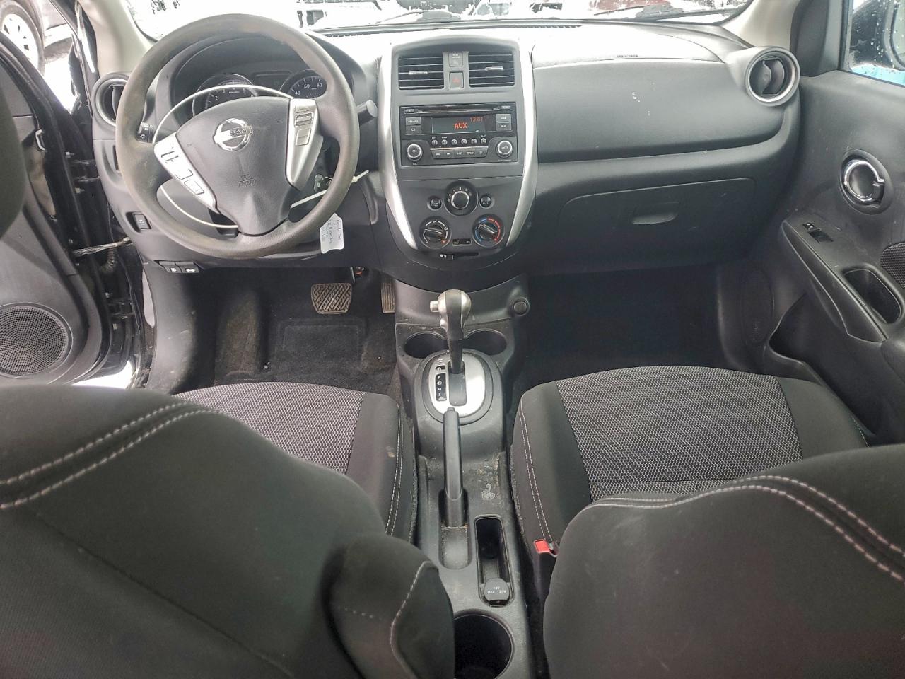NISSAN VERSA S