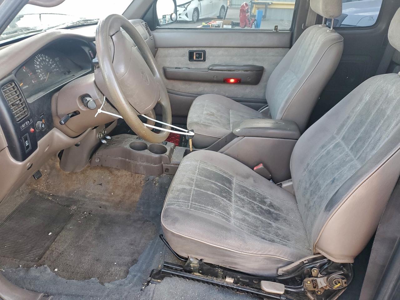 Lot #3302699012 2000 TOYOTA TACOMA XTR