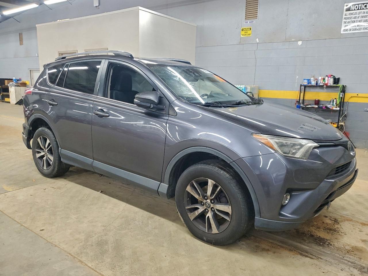 TOYOTA RAV4 XLE