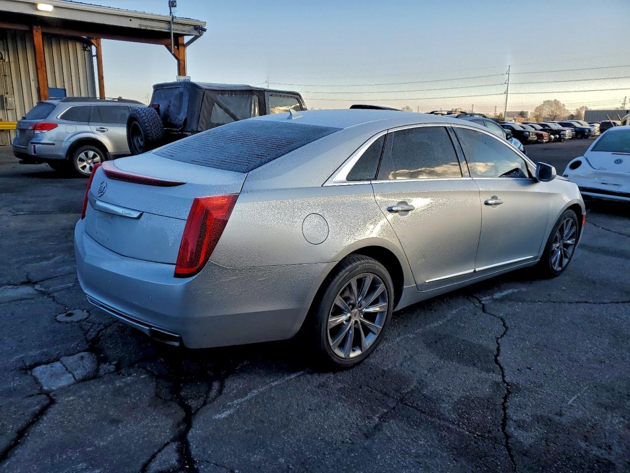 CADILLAC XTS LUXURY COLLECTION
