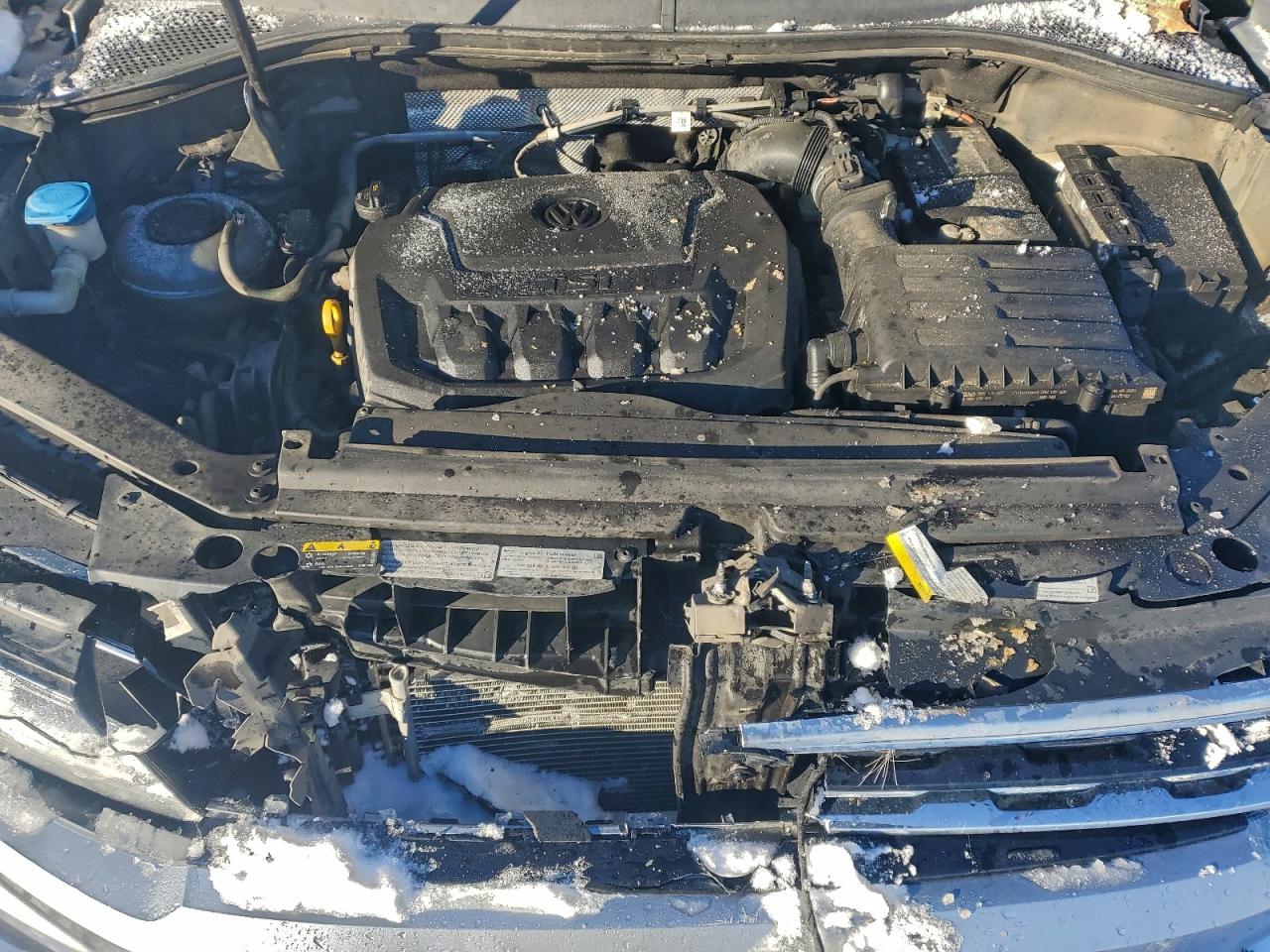 VOLKSWAGEN TIGUAN SE