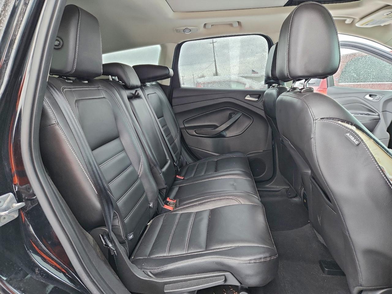 FORD ESCAPE TITANIUM