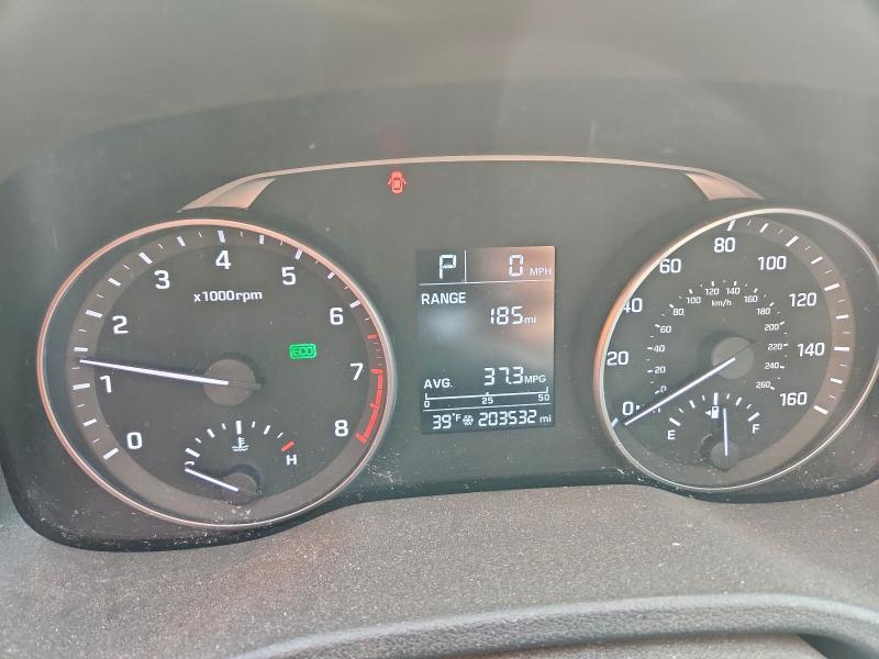 2017 HYUNDAI ELANTRA #3310394954