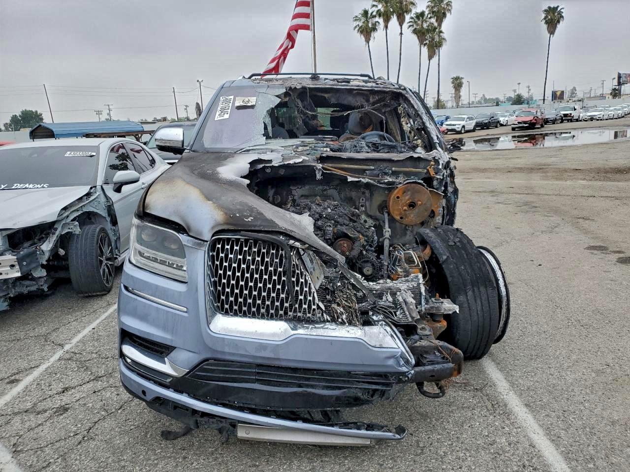 LINCOLN NAVIGATOR L BLACK LABEL