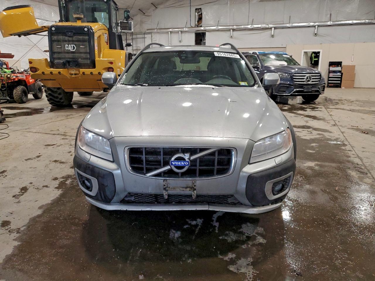 VOLVO XC70 3.2