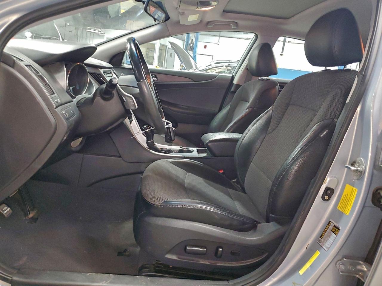 Lot #3302882954 2011 HYUNDAI SONATA SE