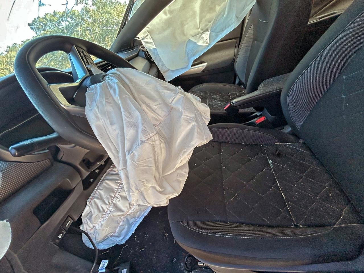 Lot #3311526312 2020 NISSAN KICKS SV