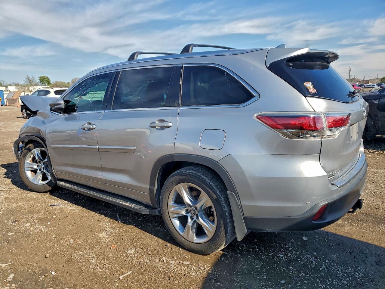 Lot #3311747758 2015 TOYOTA HIGHLANDER