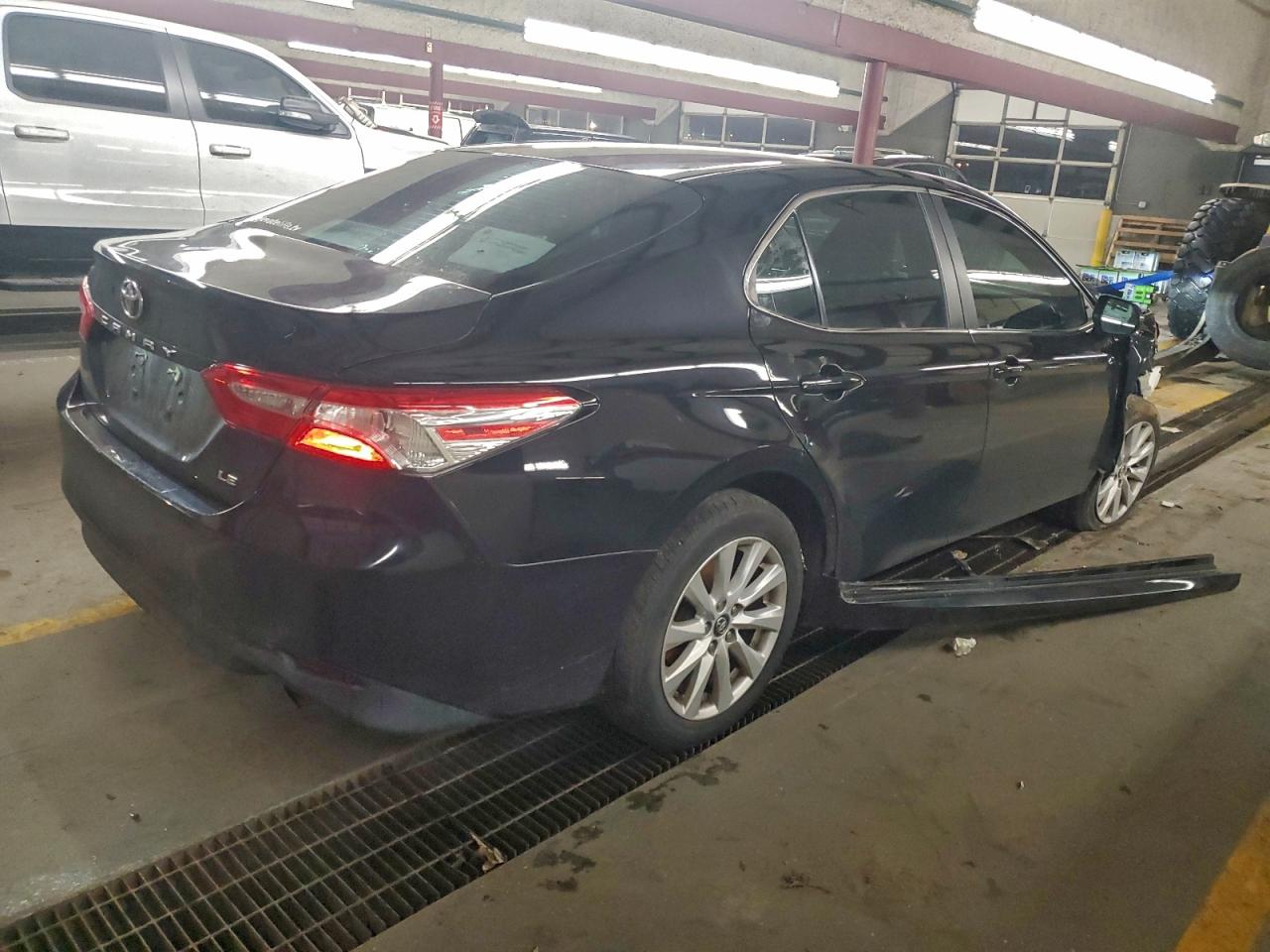 TOYOTA CAMRY L