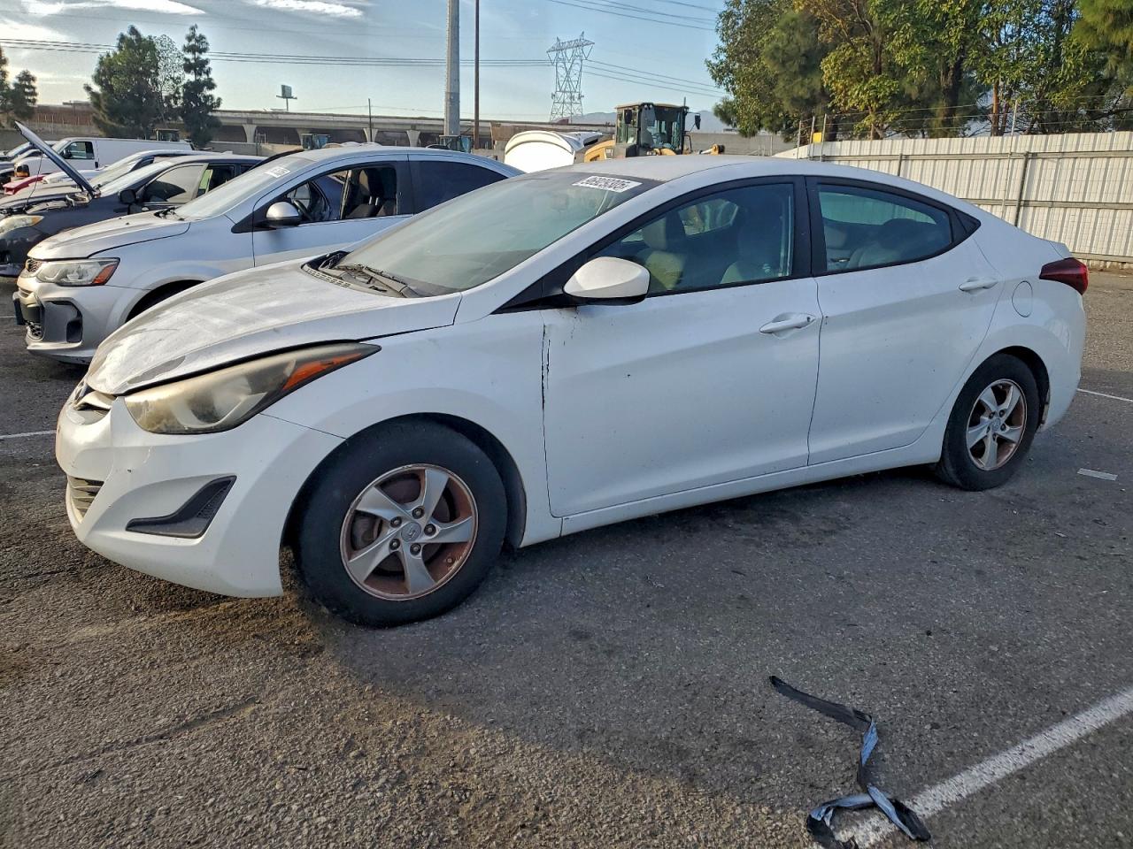 Lot #3315944092 2015 HYUNDAI ELANTRA SE