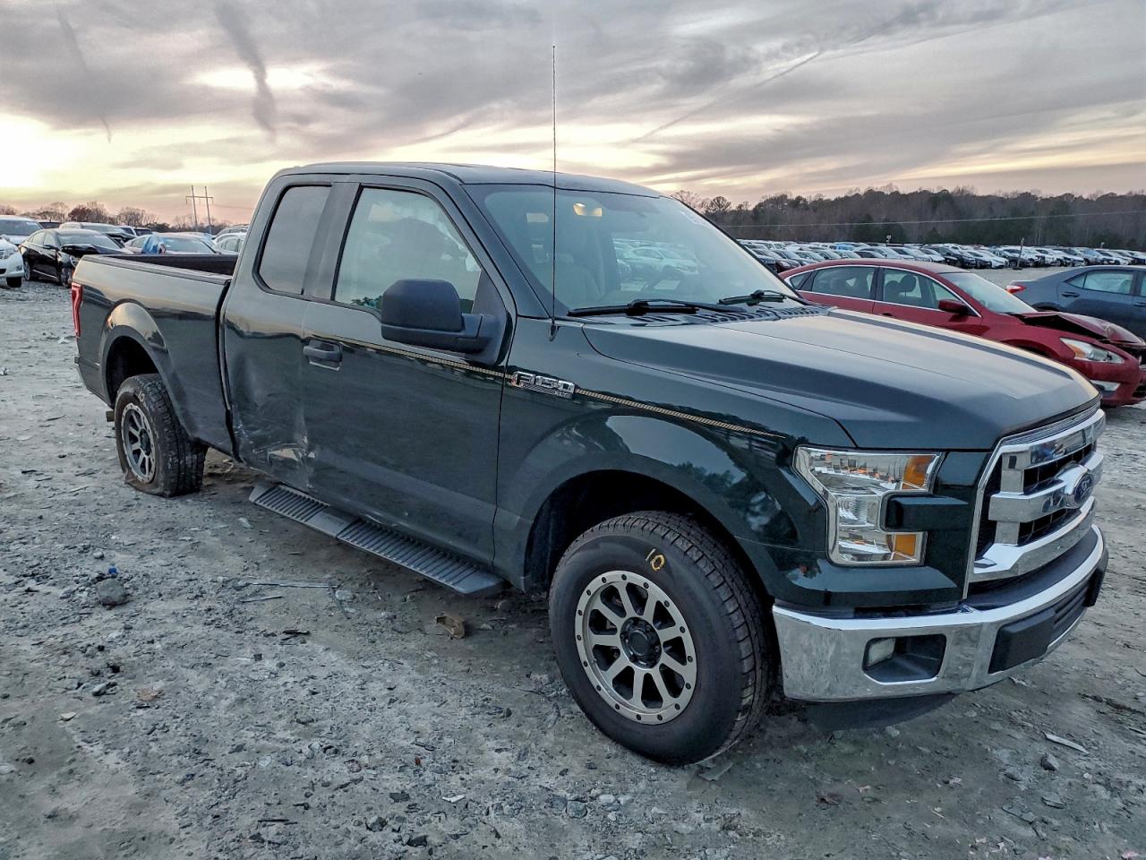 FORD F-150 SUPER CAB