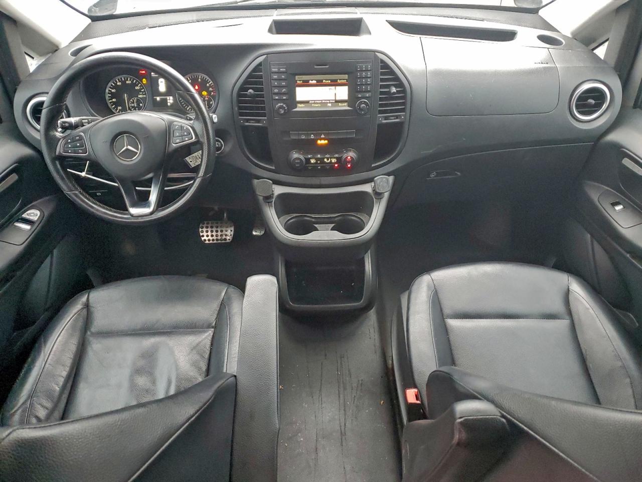 MERCEDES-BENZ METRIS