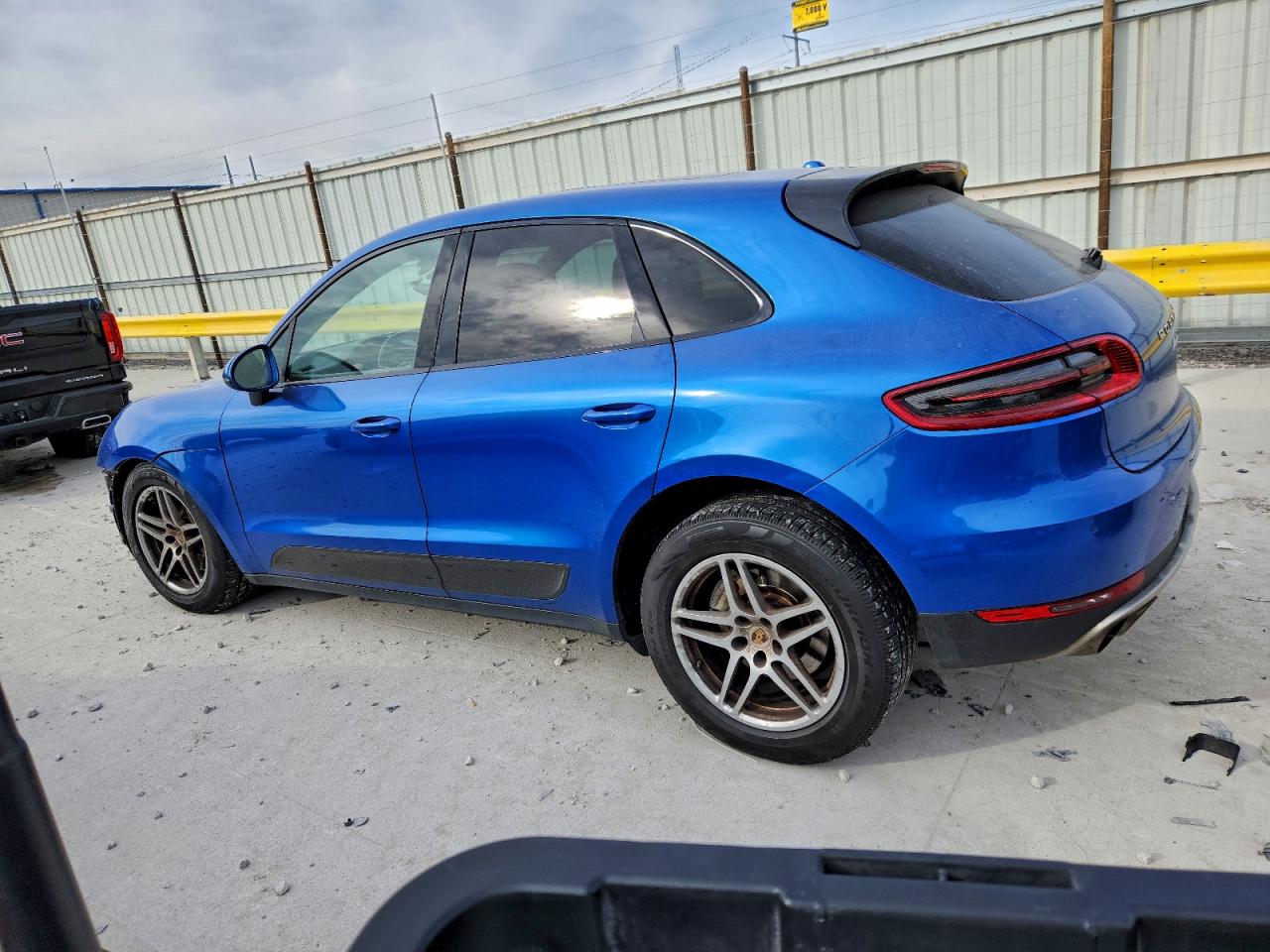 PORSCHE MACAN S