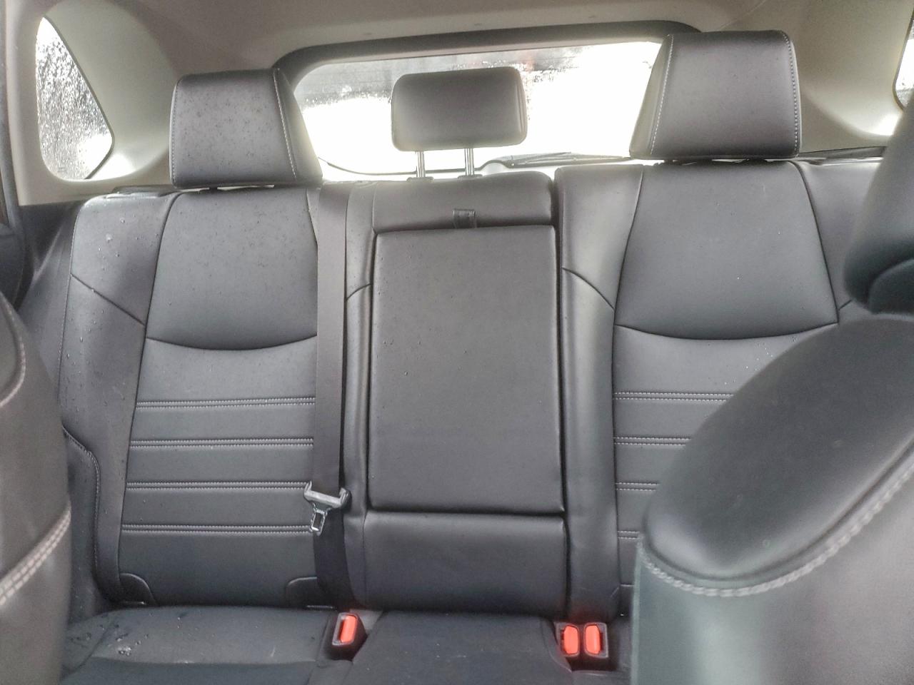 TOYOTA RAV4 XLE PREMIUM