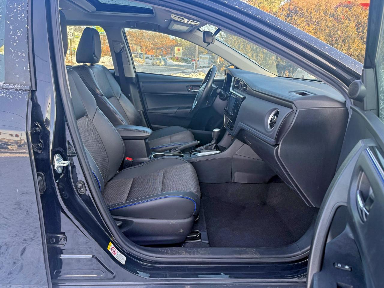 Lot #3315907115 2019 TOYOTA COROLLA L