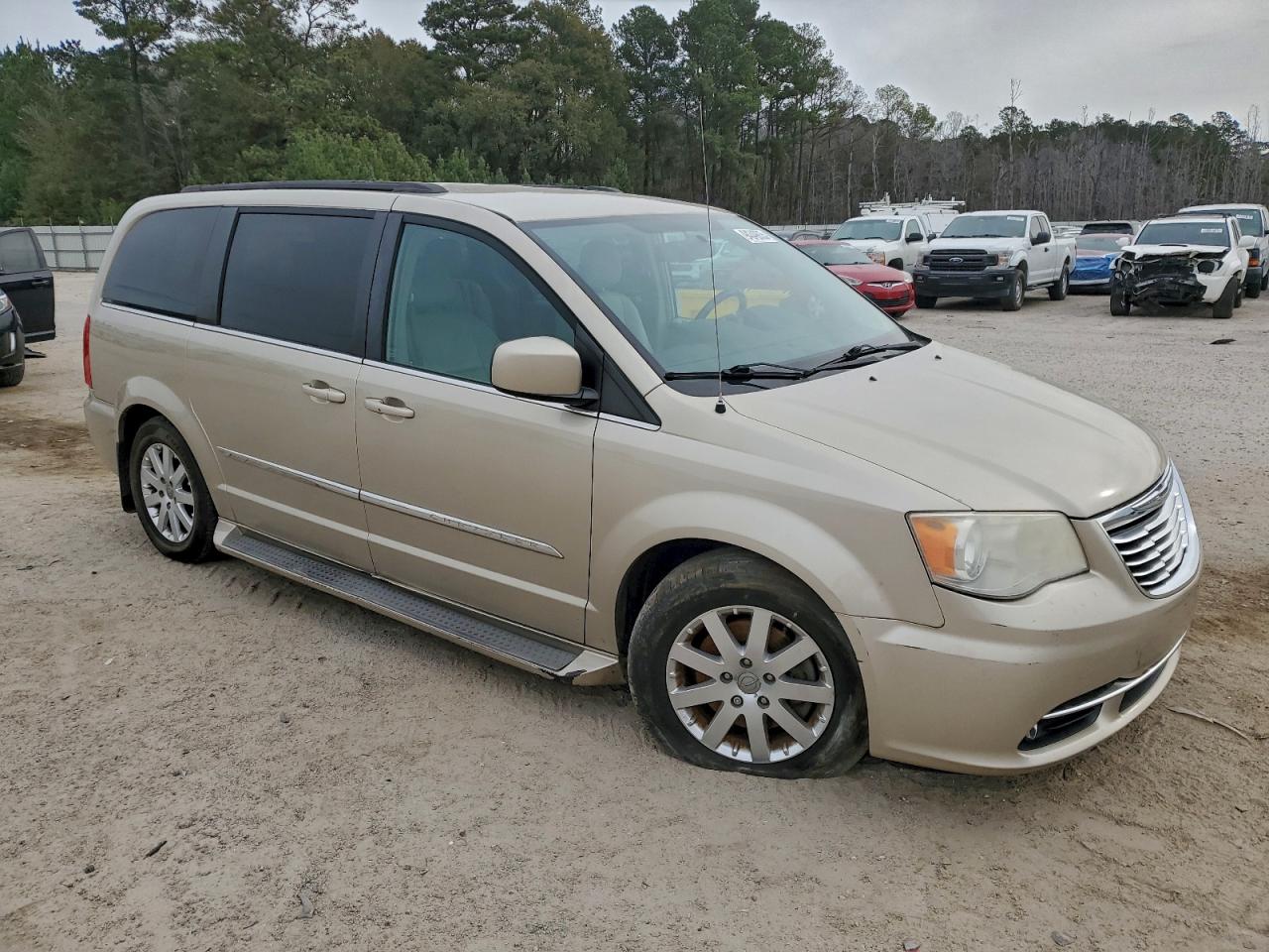CHRYSLER TOWN & COUNTRY TOURING