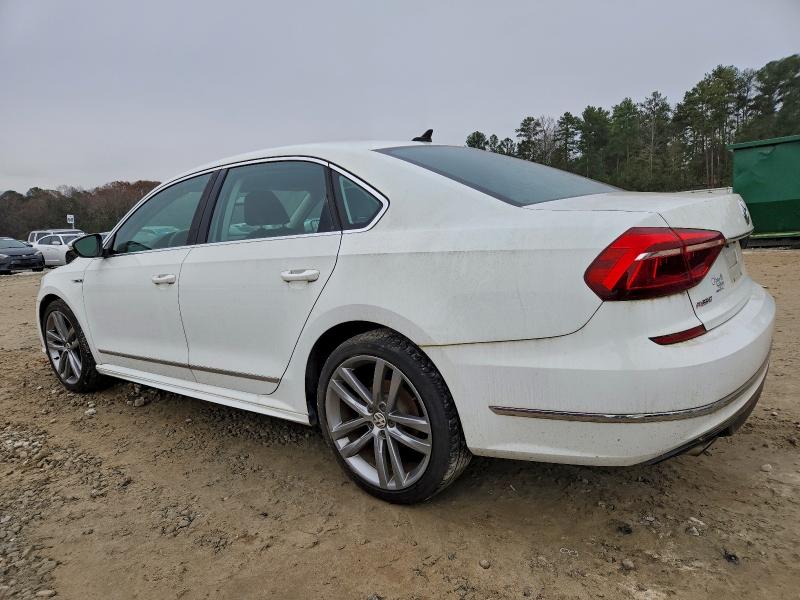 2017 VOLKSWAGEN PASSAT R-L #3304602458