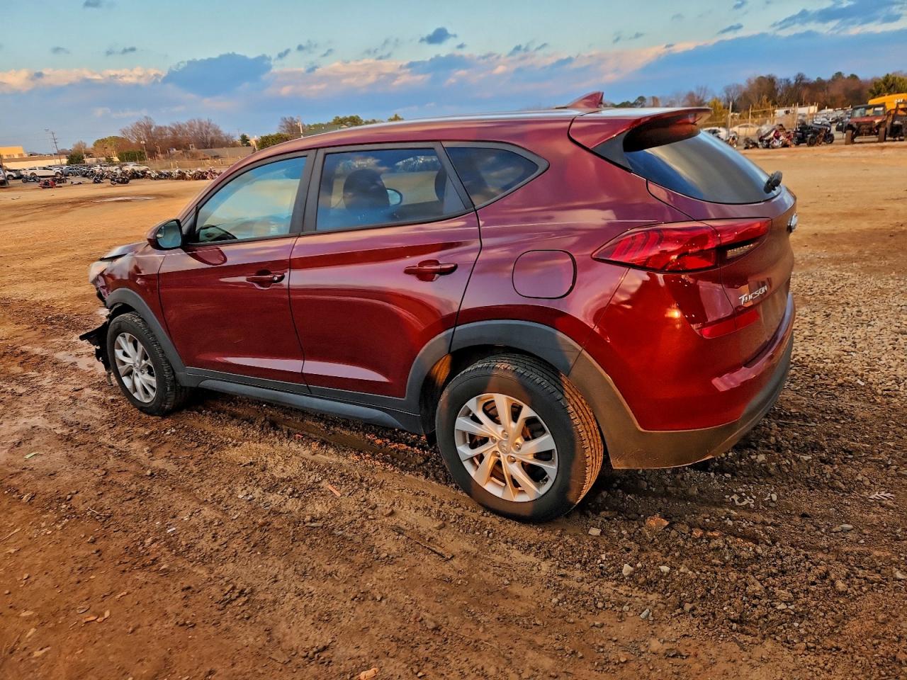 HYUNDAI TUCSON SE