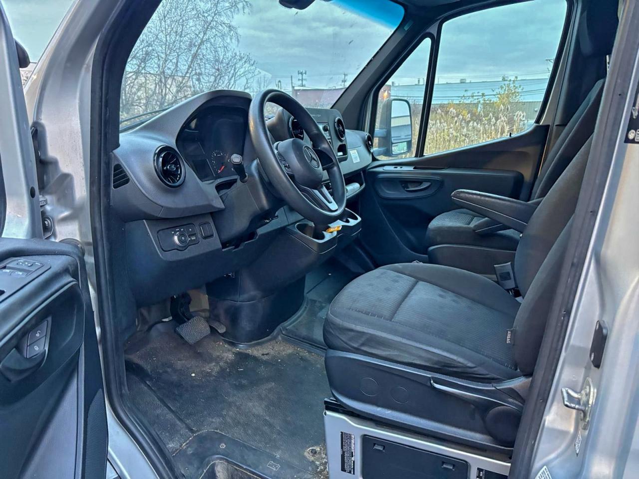 MERCEDES-BENZ SPRINTER 3500