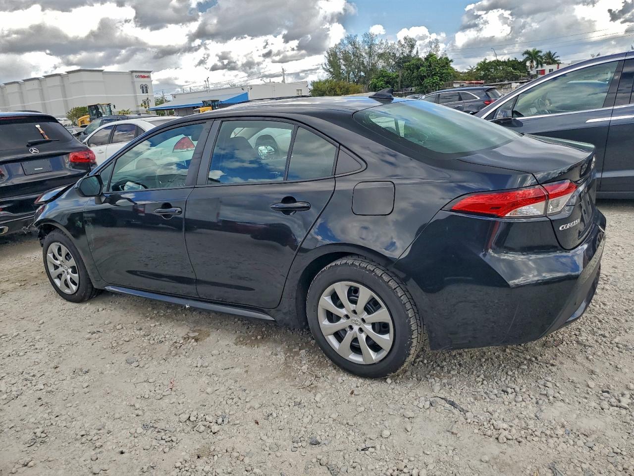 Lot #3315891087 2021 TOYOTA COROLLA LE