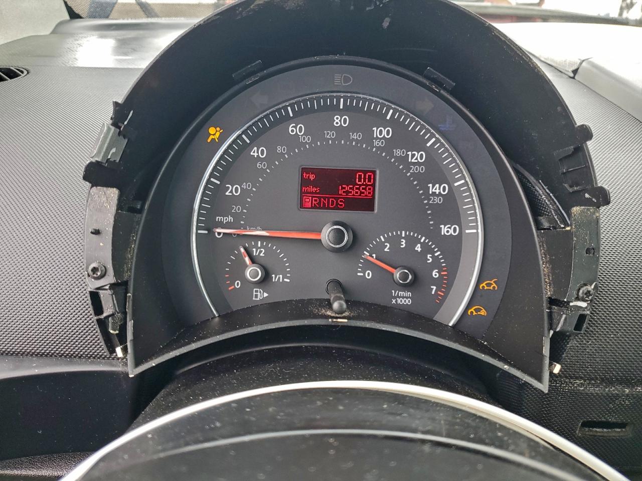 Lot #3316163267 2006 VOLKSWAGEN NEW BEETLE