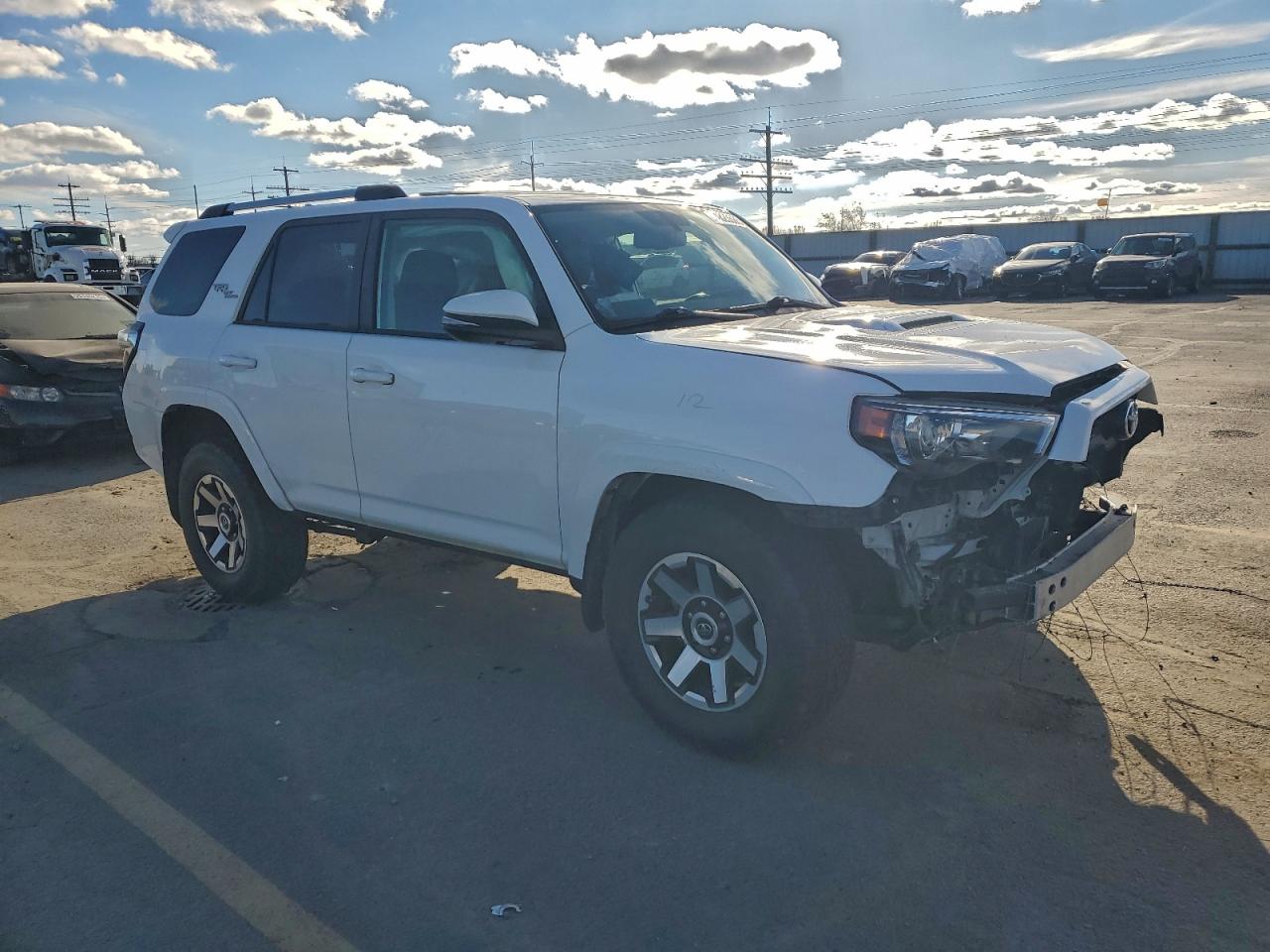 TOYOTA 4RUNNER SR5/SR5 PREMIUM