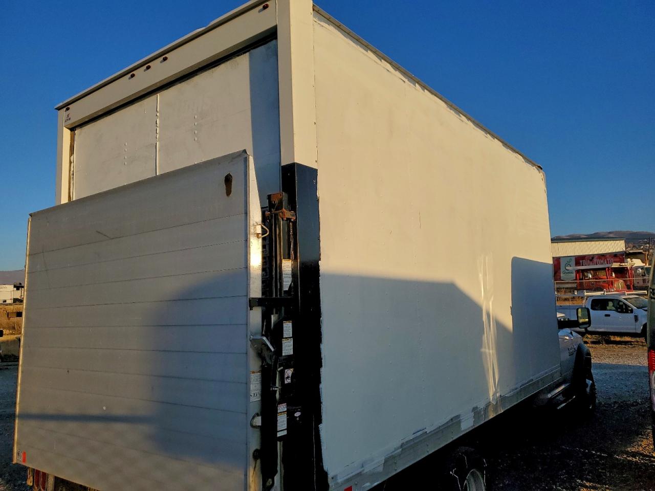 Lot #3317808081 2018 RAM 4500