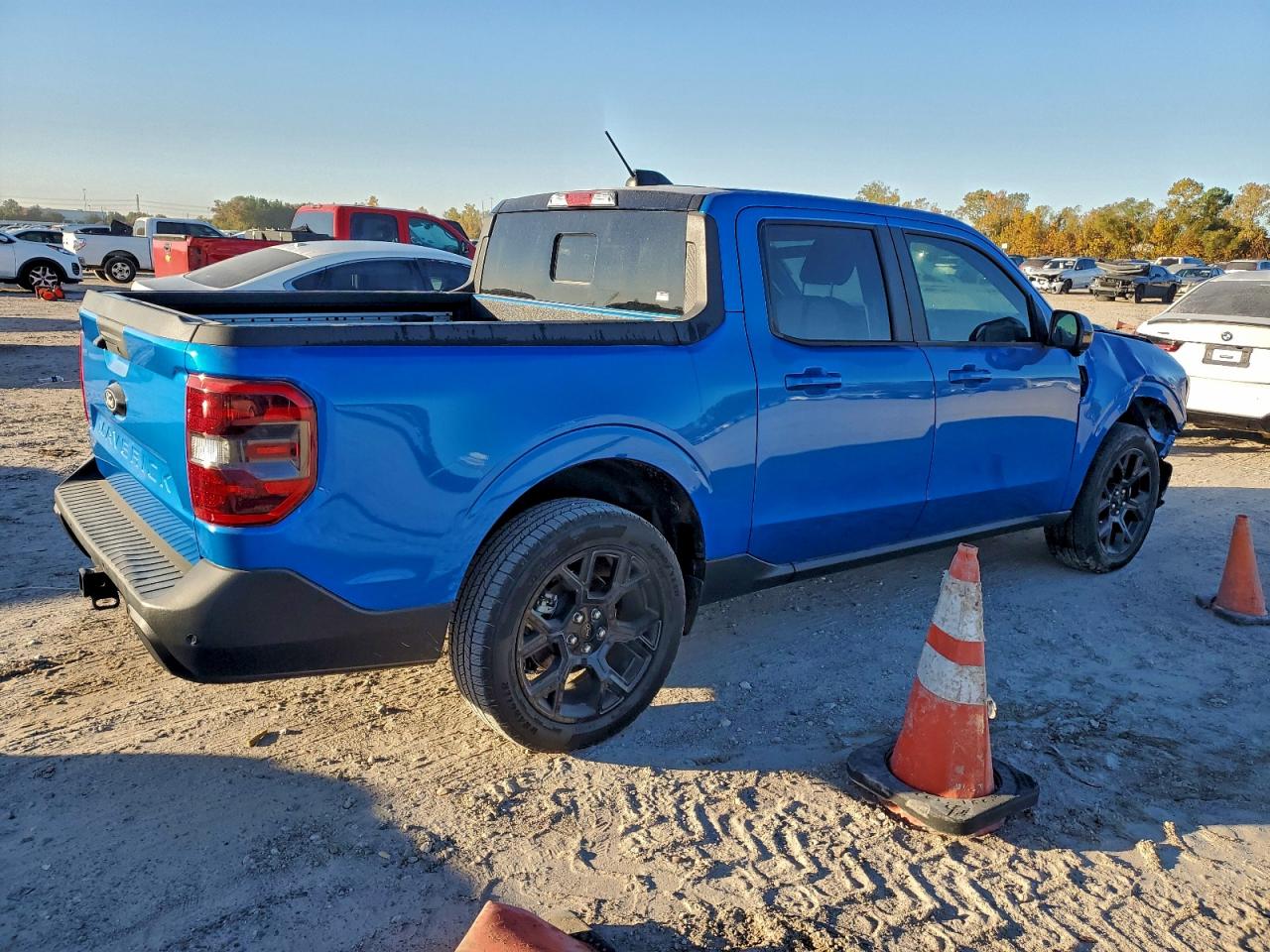 FORD MAVERICK LARIAT