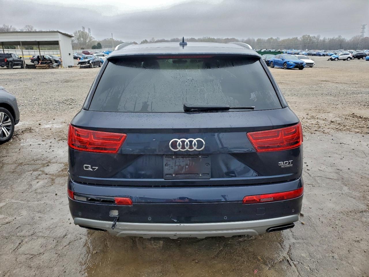 AUDI Q7 PREMIUM PLUS