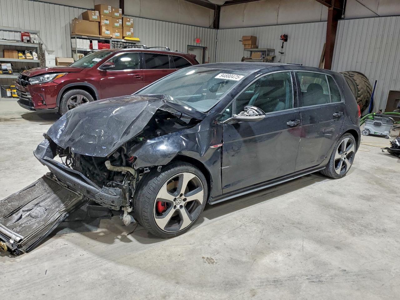 VOLKSWAGEN GOLF GTI S