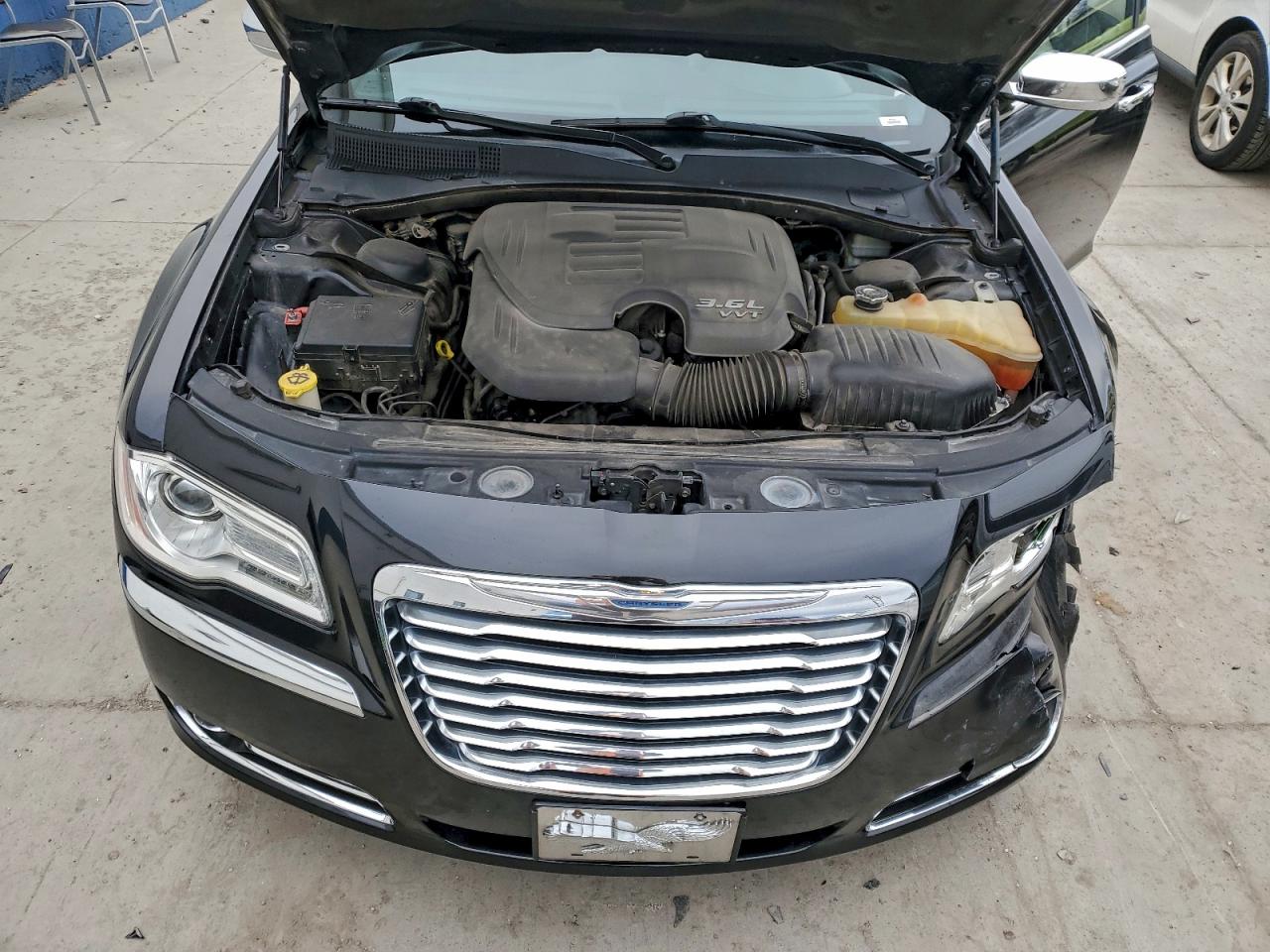 Lot #3318145380 2011 CHRYSLER 300 LIMITE