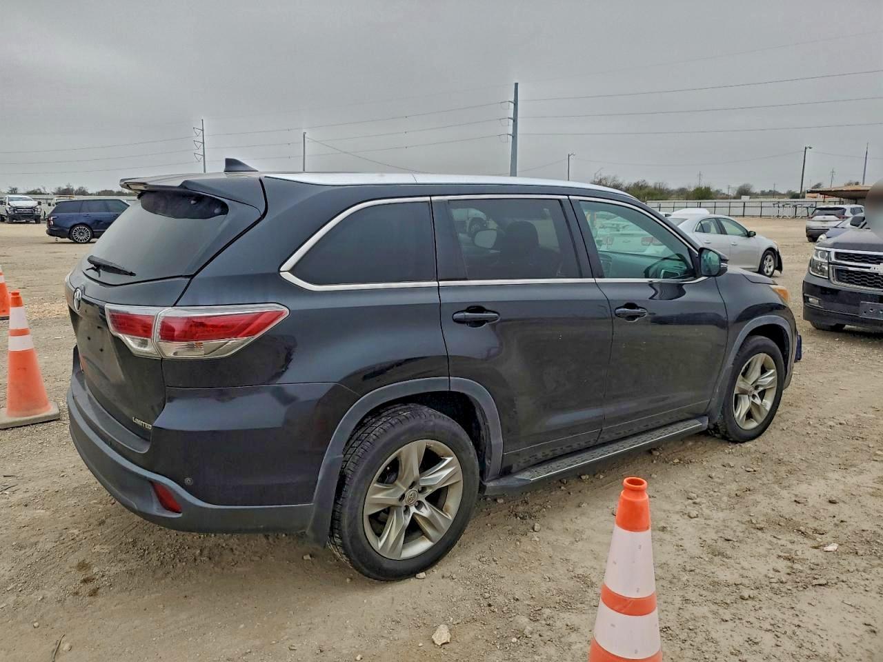 TOYOTA HIGHLANDER LIMITED