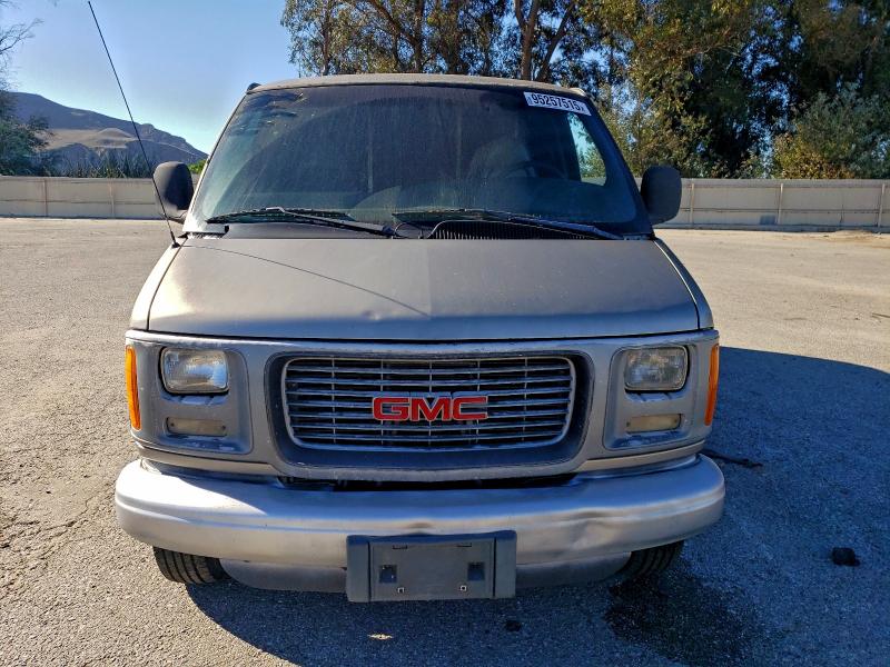 2001 GMC SAVANA G25 #3308555499