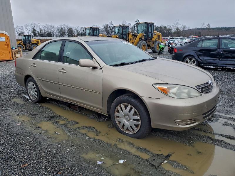 2004 TOYOTA CAMRY LE #3305546060