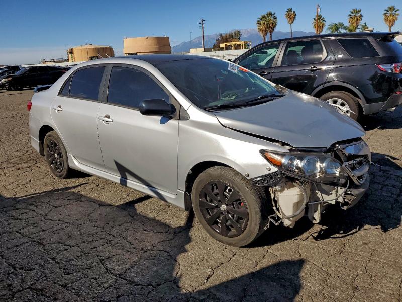 2013 TOYOTA COROLLA BA #3305287396