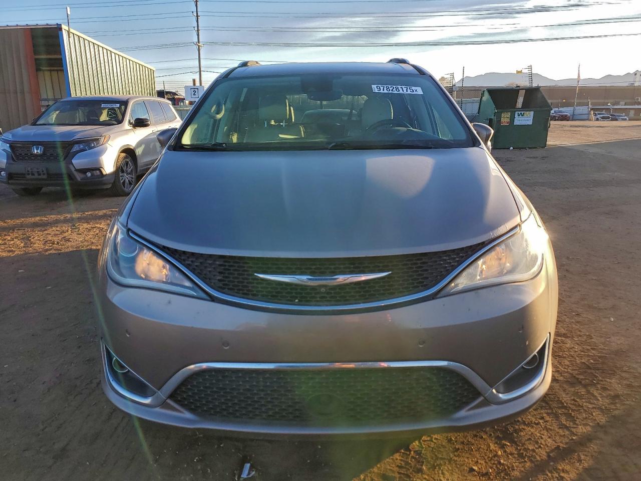 Lot #3319274711 2017 CHRYSLER PACIFICA T