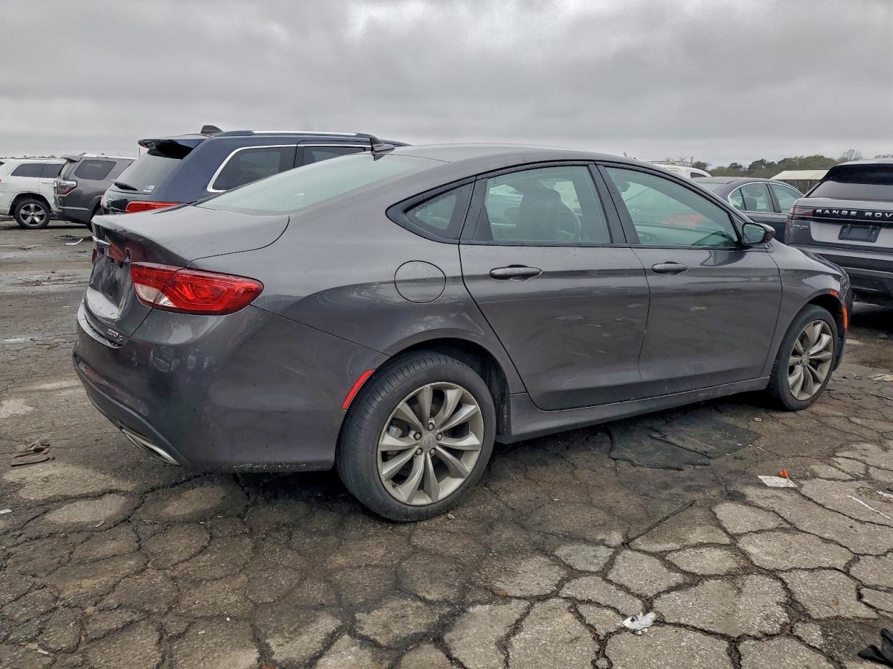 Lot #3316709410 2015 CHRYSLER 200 S