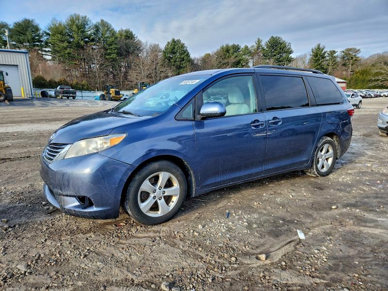 2015 TOYOTA SIENNA LE #3304518449
