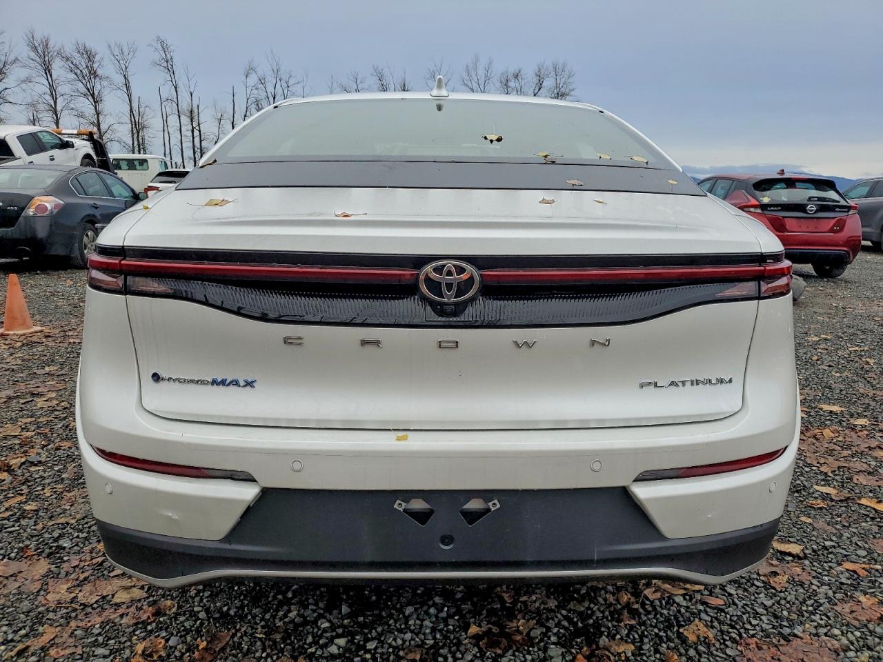 TOYOTA CROWN PLATINUM